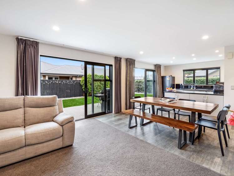 9 Te Waikare Street_3