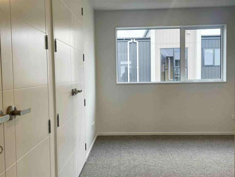4 Longview Oak Lane Papakura_17