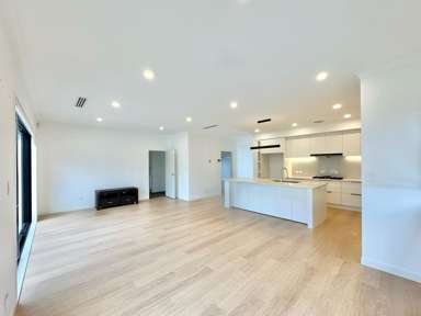39 Davey Crescent_1
