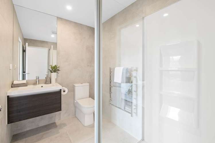 18 Taikura Avenue Red Beach_11