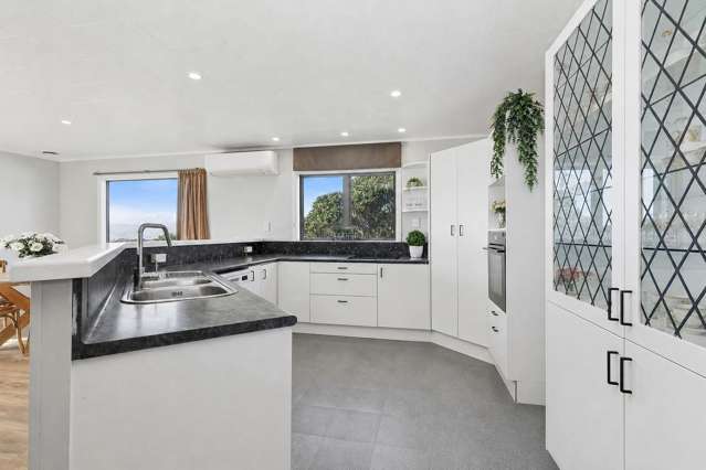 128 Pikarere Street Titahi Bay_2