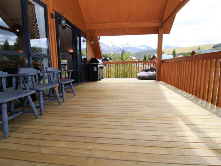 2 Cheeseman Terrace Castle Hill_13