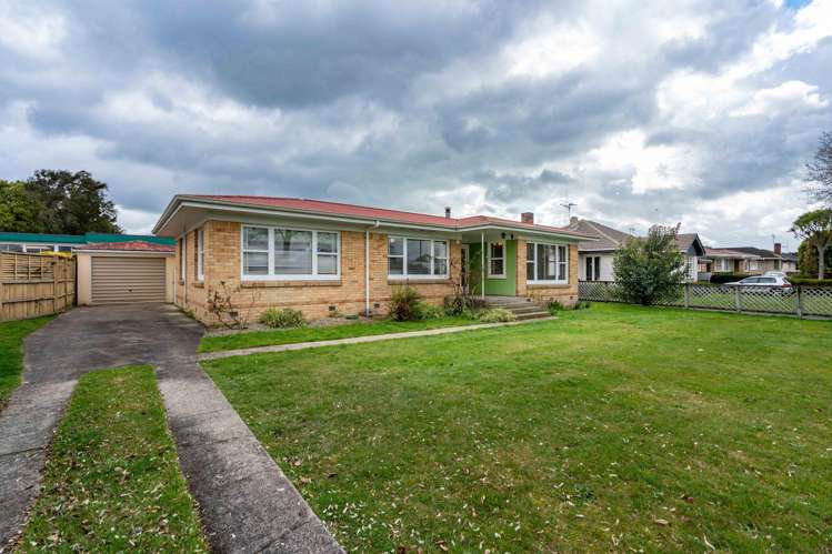 7 Scott Avenue Hamilton East_3