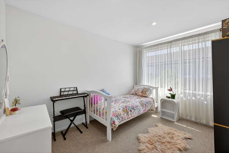 2/21 Cob Crescent Woolston_12
