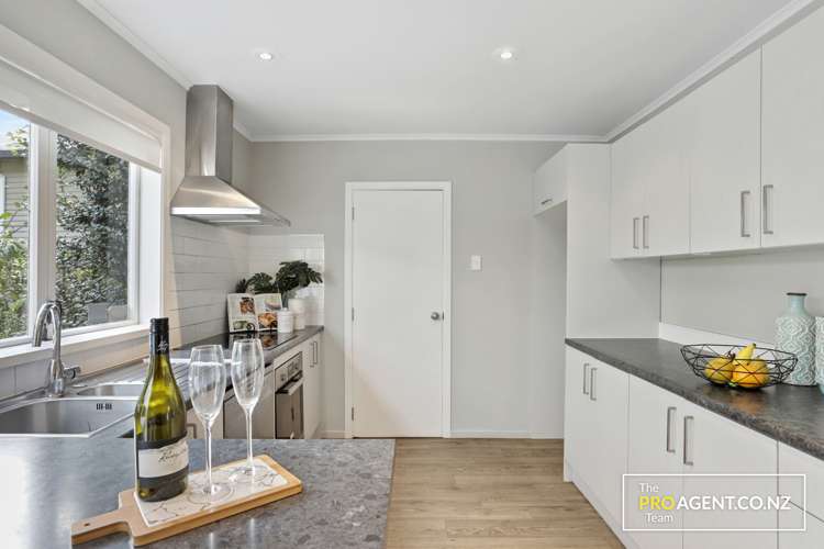 29 Hollywood Avenue Titirangi_7