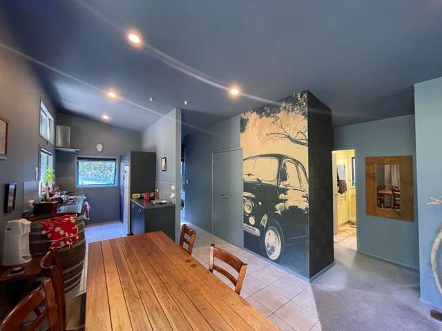 98 Queens Drive Oneroa_1
