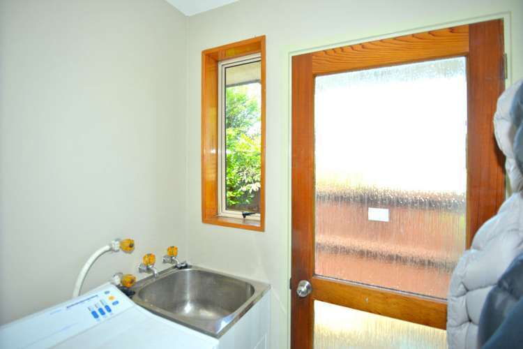 50a Springs Road Hornby_10