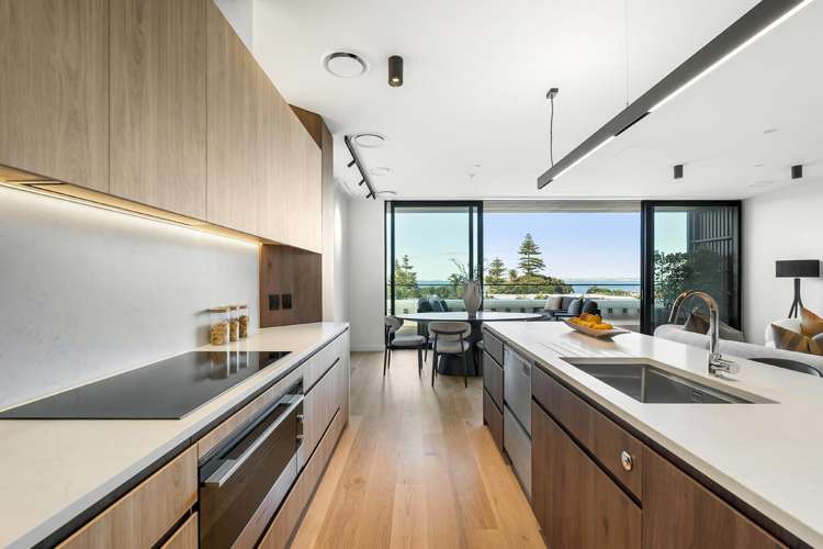 17/423-427 Beach Road Mairangi Bay_14