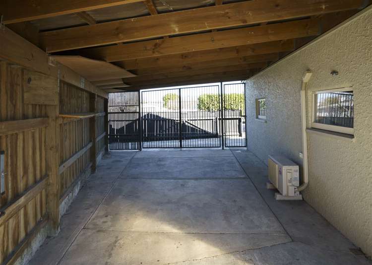 68 Leicester Street Stoke_16