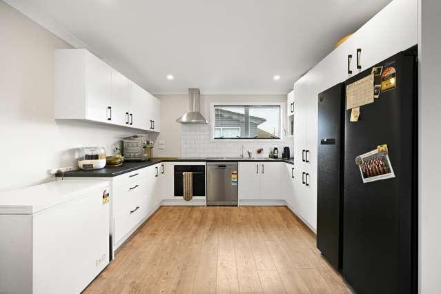 28 Pine Avenue Bader_1
