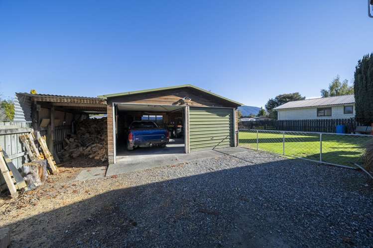 66 Luxmore Drive Te Anau_13