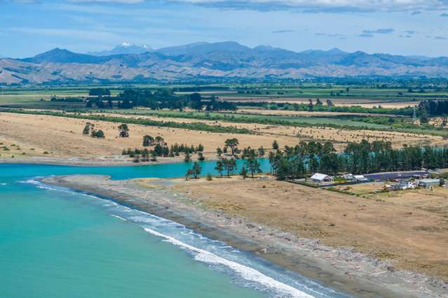 25 Bay End Rarangi_2