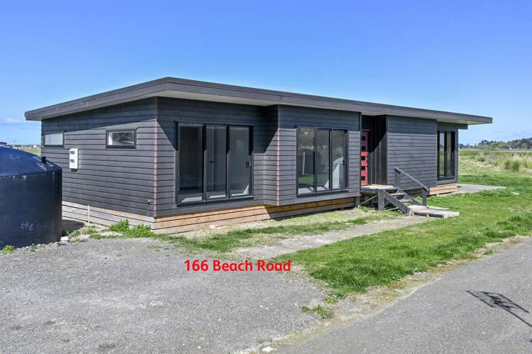 192 Beach Road Tangoio_17