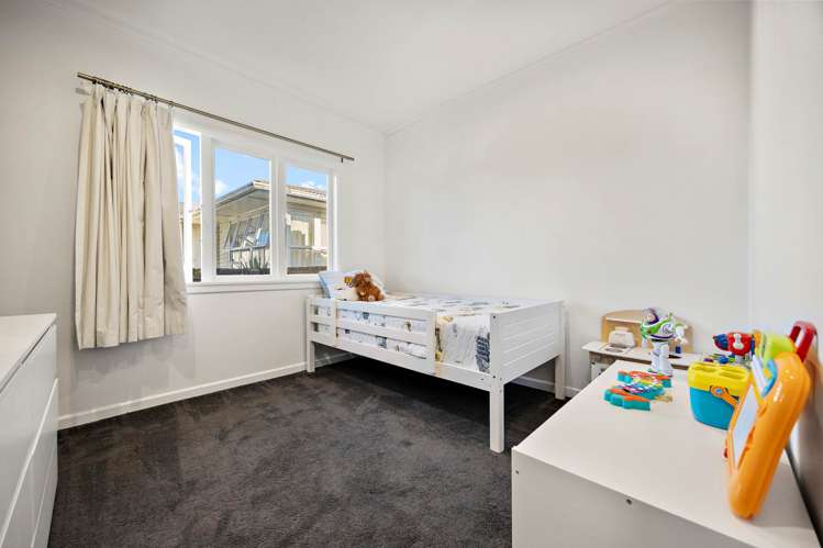 237 Parkhurst Road Parakai_20