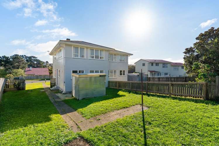 70-72 Waihemo Street Waitangirua_18