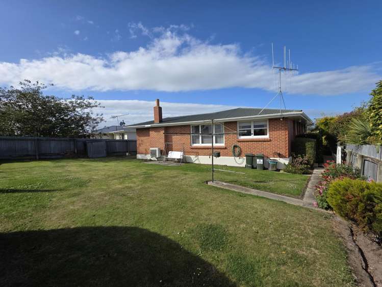 42 Glendale Crescent Holmes Hill_17