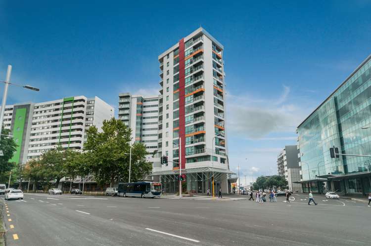 504/30 Beach Road Auckland Central_19