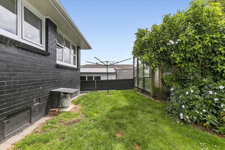 34 Lloyd Street Parkvale_5