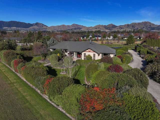 Lifestyle, alpine views and village convenience