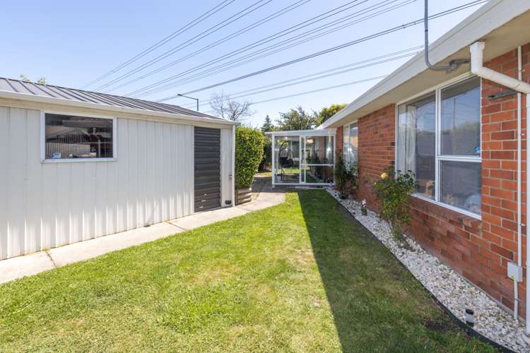 2/18 Dumfries Drive Hei Hei_19