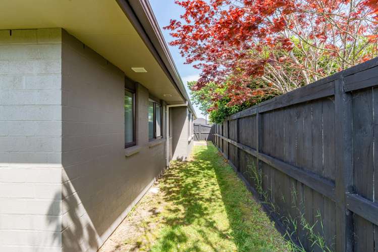 17 Burgundy Court Rototuna_29