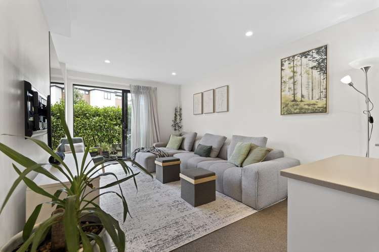 6 Orca Drive Stanmore Bay_2