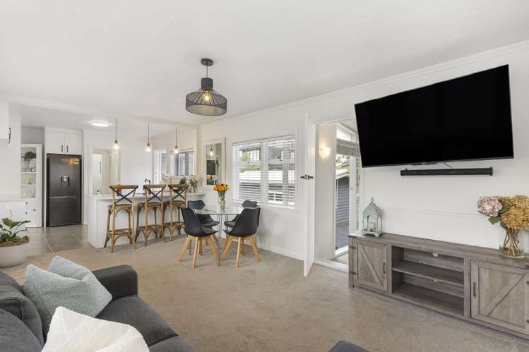 2/49 Waterloo Street Howick_2