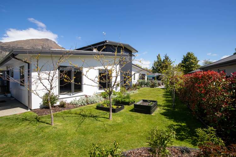 3 Erskine Street Dalefield/Wakatipu Basin_28