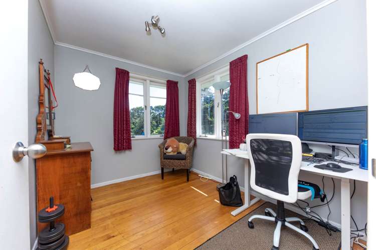 54 Woodfern Crescent Titirangi_13