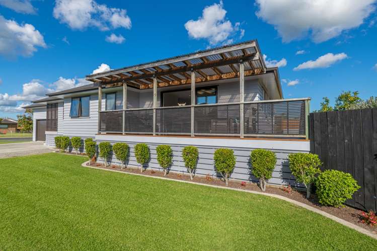7 Raabia Close Parakai_1