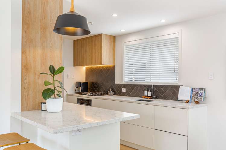 29 Awhiorangi Promenade Swanson_10