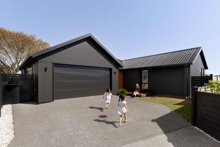 8 Twin Palm Lane Papamoa Beach_0