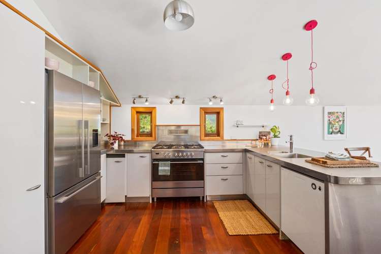 107 Vauxhall Road Narrow Neck_15