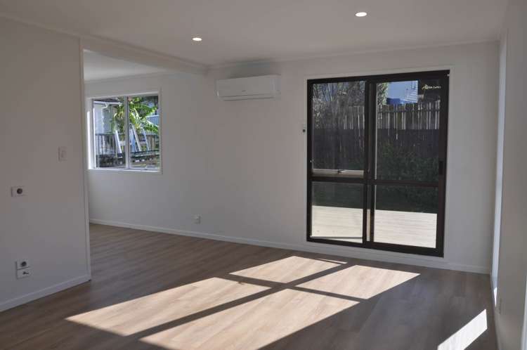 81 Glenvar Road Torbay_11