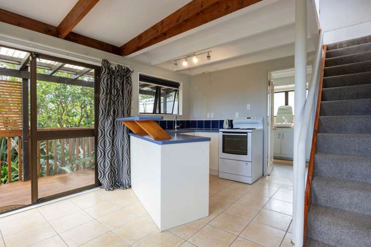 1111 Huia Road Huia_5