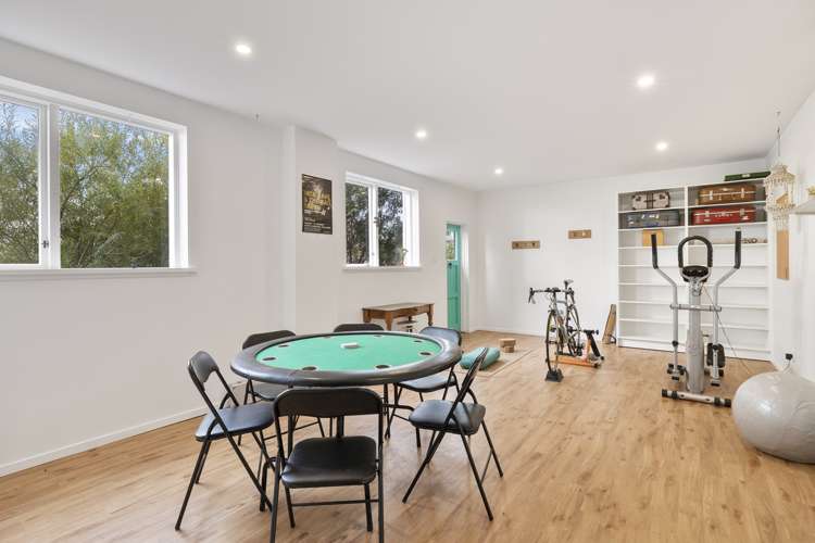 64 Cliffs Road Saint Clair_24