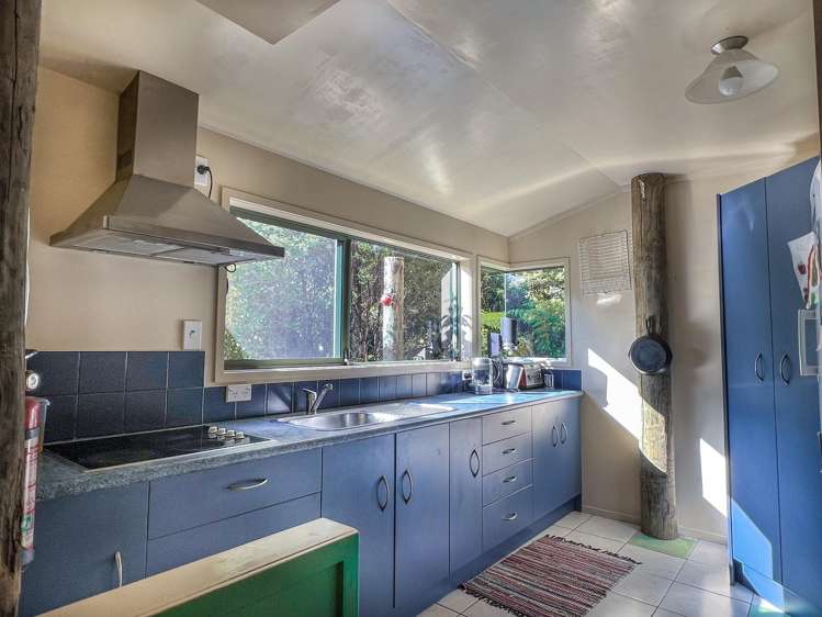 973 & 975 Tuateawa Road Little Bay_8