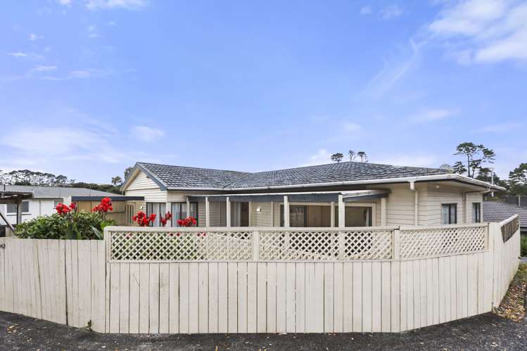 1042 Great North Road Point Chevalier_2