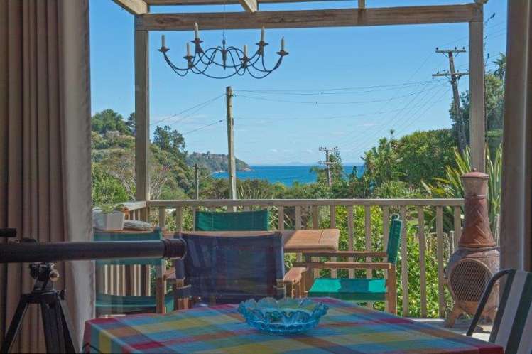 32 Victoria Road Onetangi_9