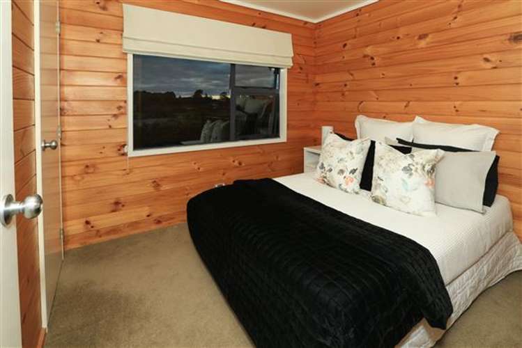 35 Aloma Way Glenview_13