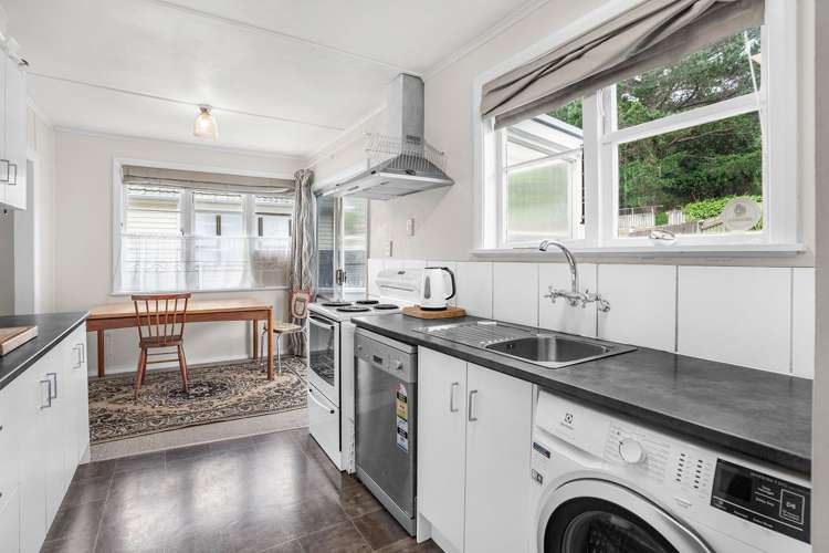 200 Waddington Drive_0