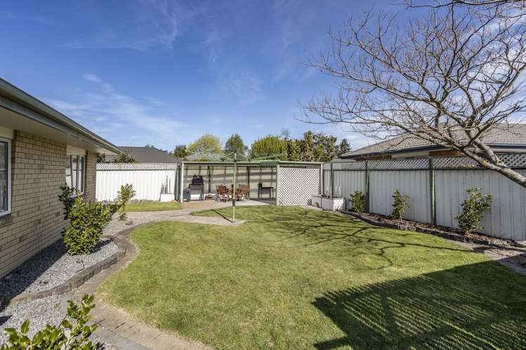 22 Paget Drive Woodend_35