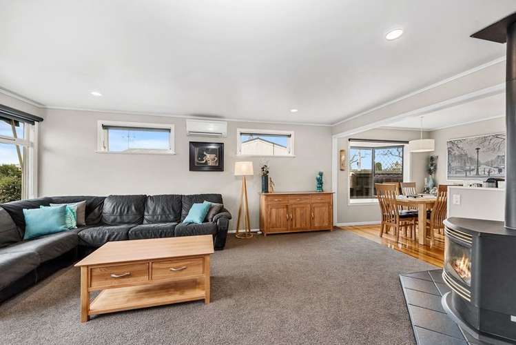 88 Houchens Road Glenview_13