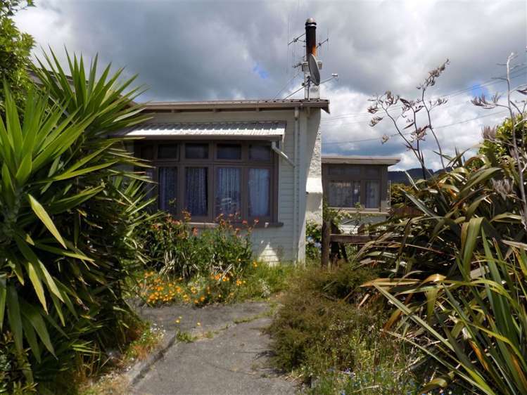4 Silverton Road Waihi_4