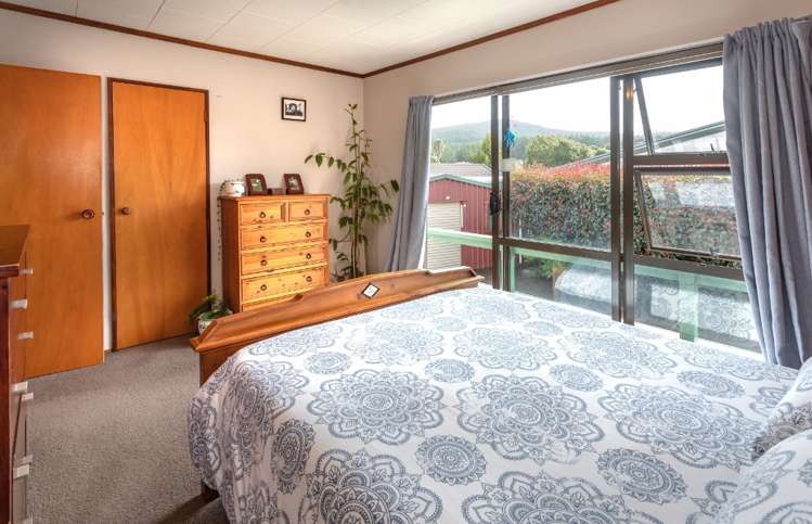 121 Onemana Drive Onemana_18