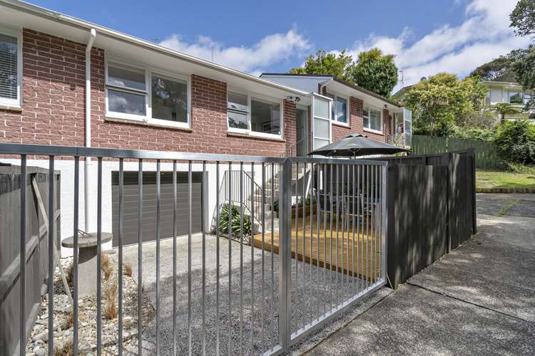 2/6 Kororo Street Northcote_12