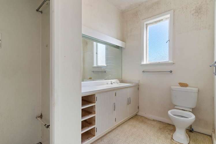 57 Smale Street Point Chevalier_15