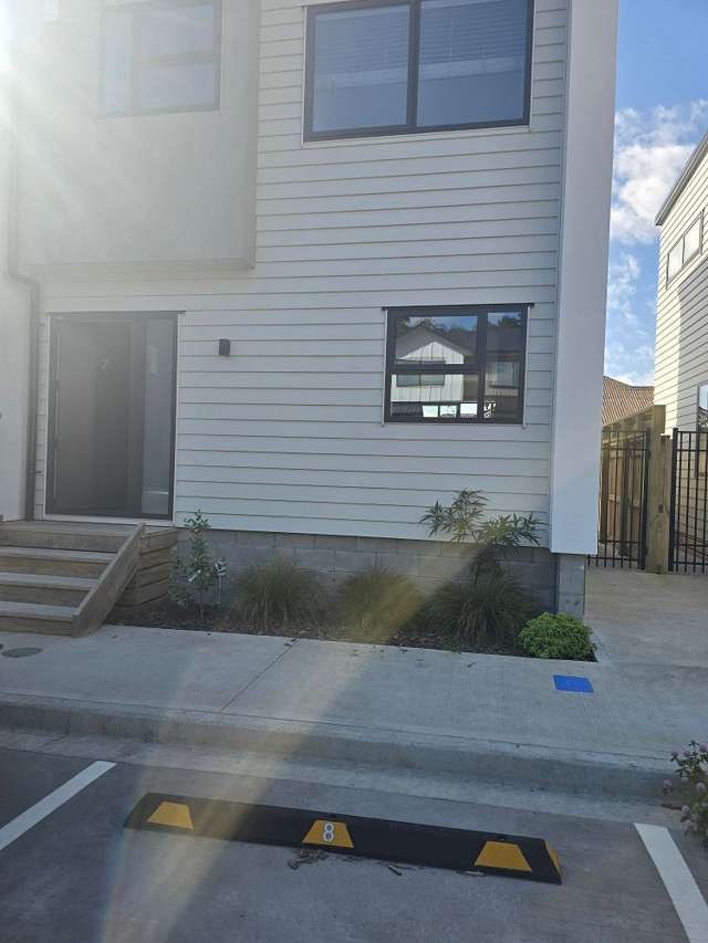 7/64 Glen Road Stokes Valley_2