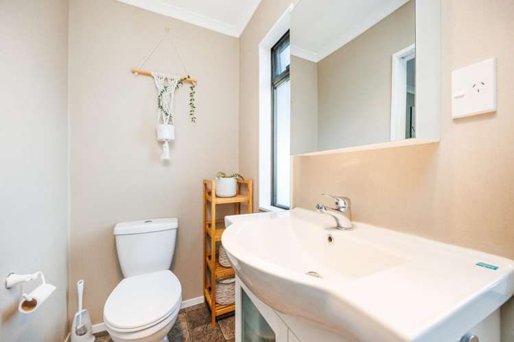 7 Willowbank Crescent Feilding_13