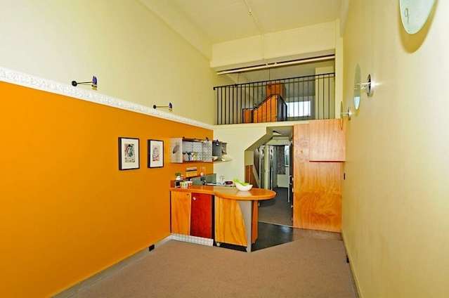 1a/51 Webb Street Mount Cook_3